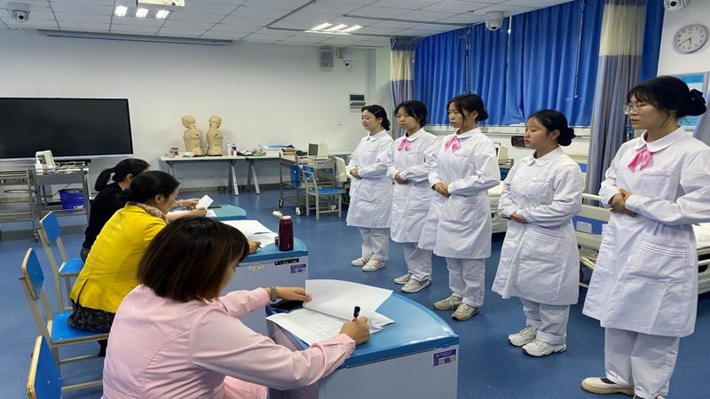 国产辅食机和进口区别：不只是价格的较量